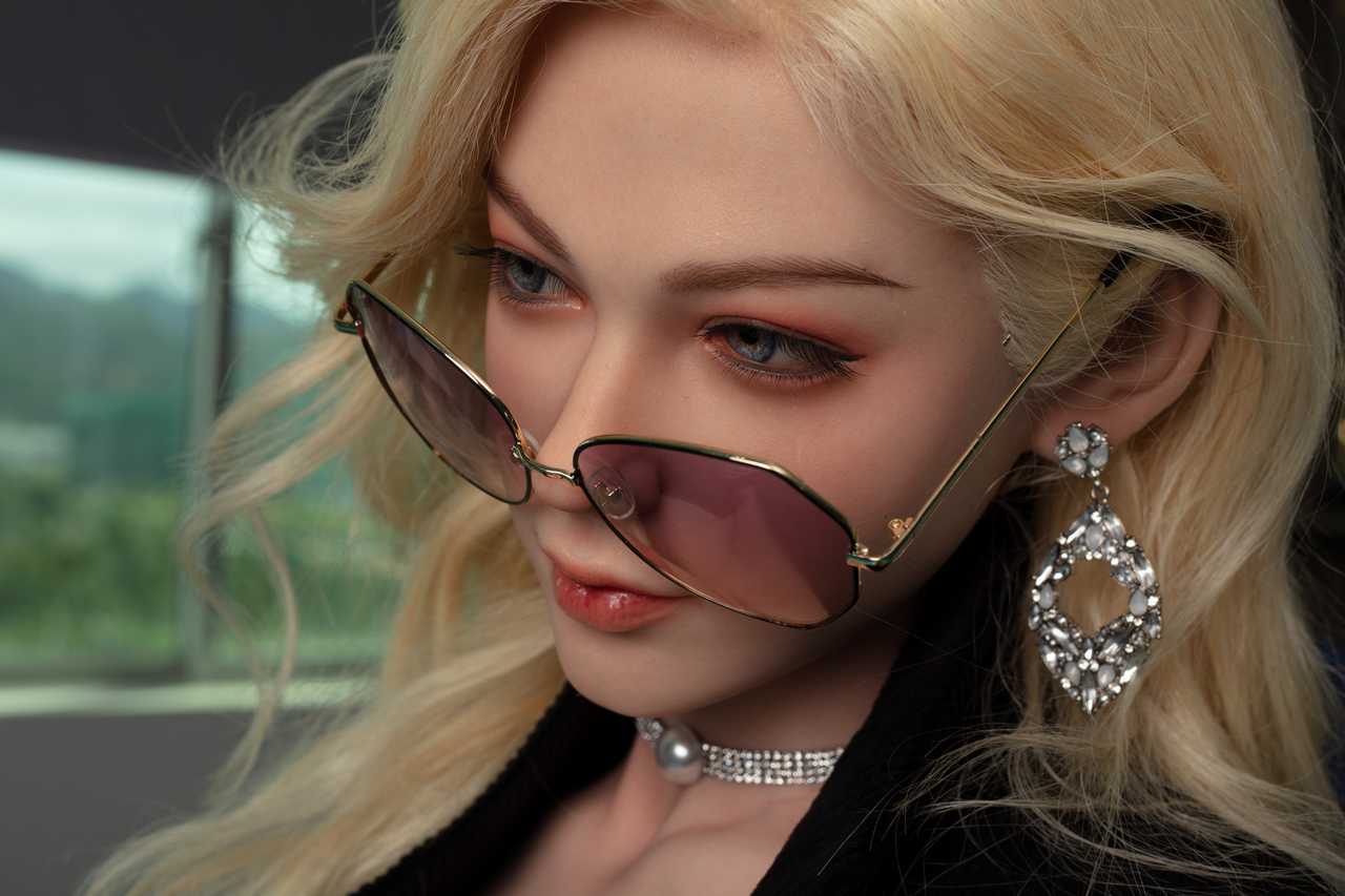 Thelma: Your Blonde English Teen Dream - 174cm Starpery Sex Doll with a Small Face Anmodolls Starpery