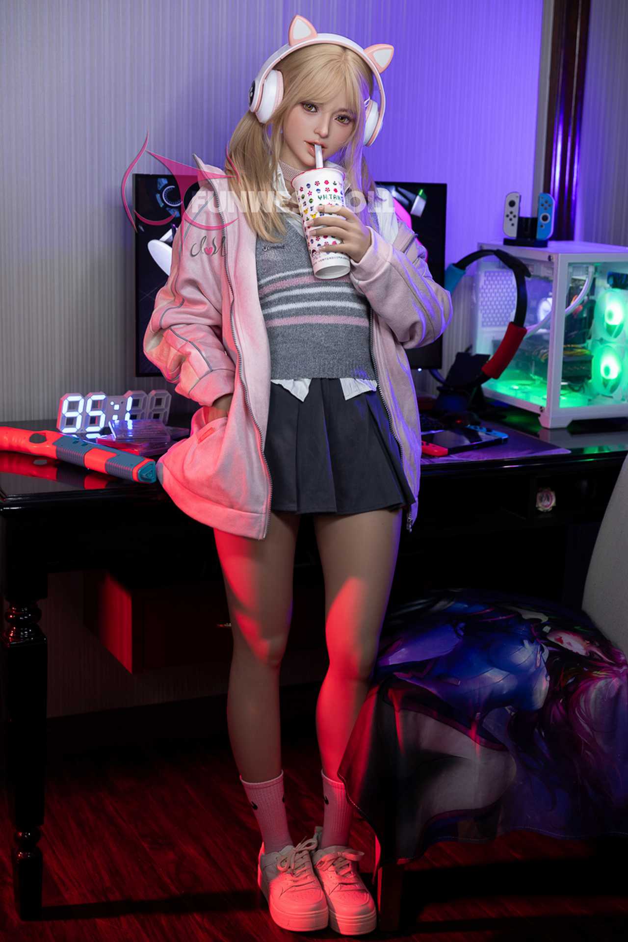 Funwest Evgeniya: 159cm TPE Doll with A-Cup Breasts and Gaming Enthusiasm Anmodolls Funwest