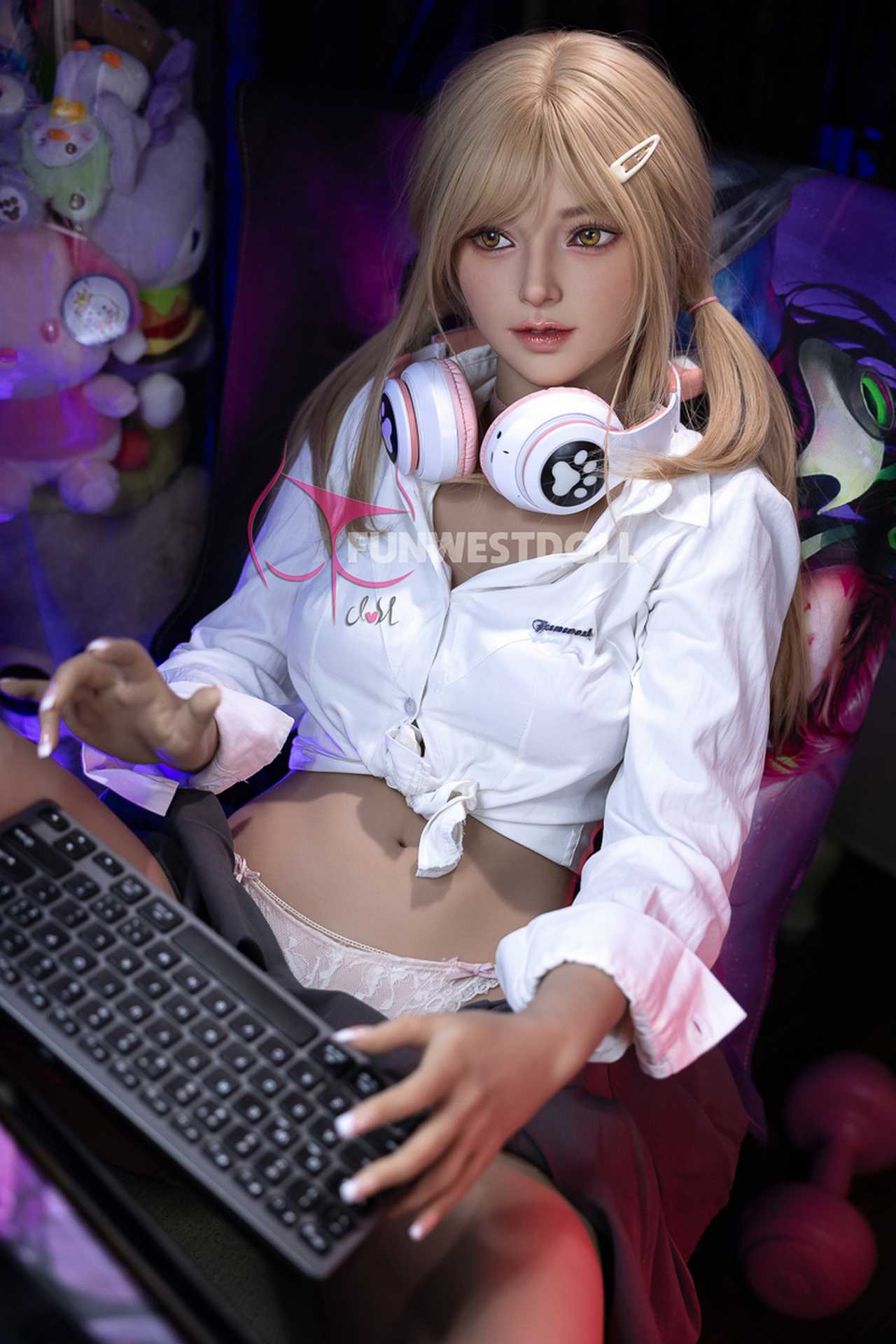 Funwest Evgeniya: 159cm TPE Doll with A-Cup Breasts and Gaming Enthusiasm Anmodolls Funwest