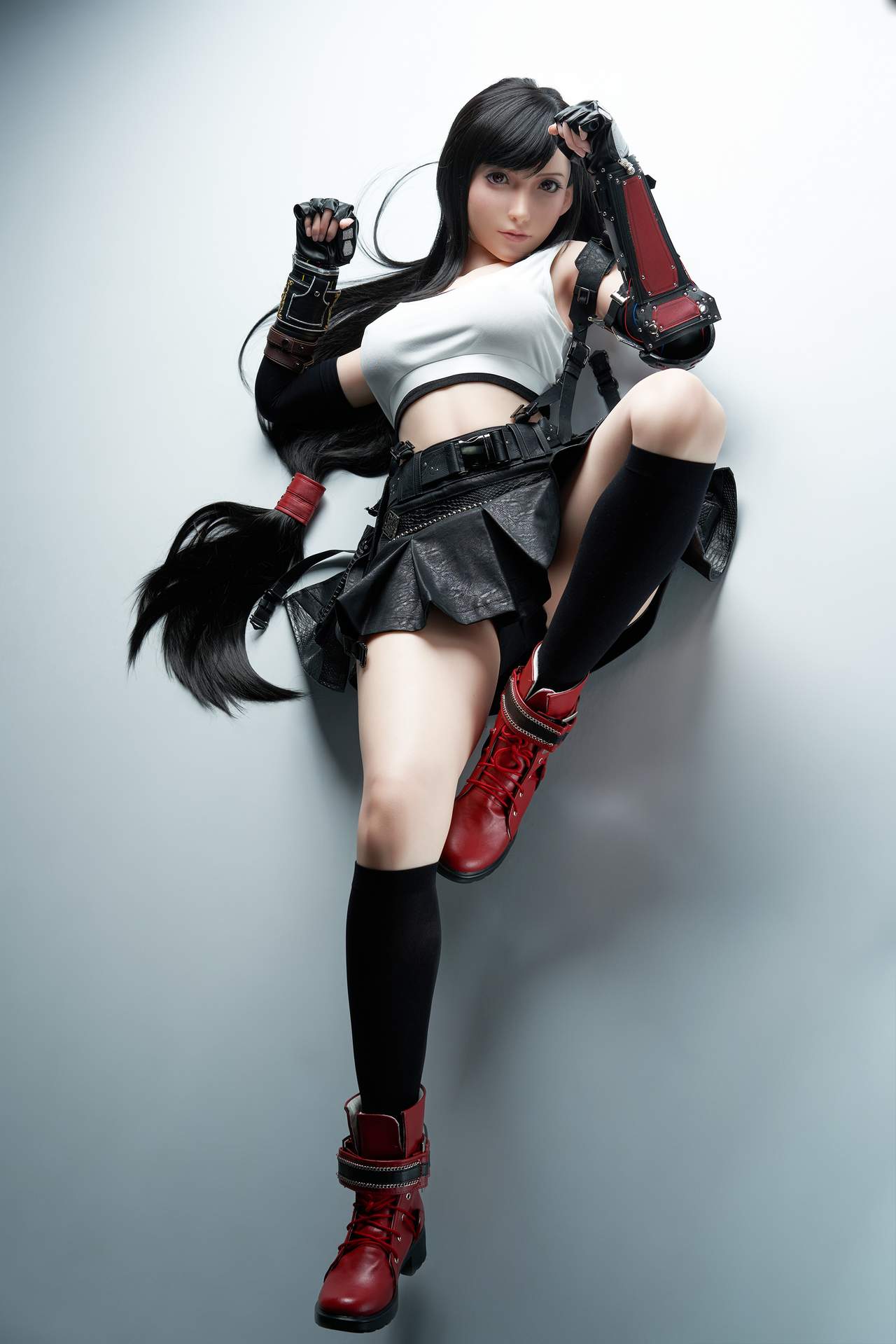 Gamelady Tifa Sex Doll: 168cm Full Silicon, Hot Figure from Final Fantasy VII Anmodolls GameLady