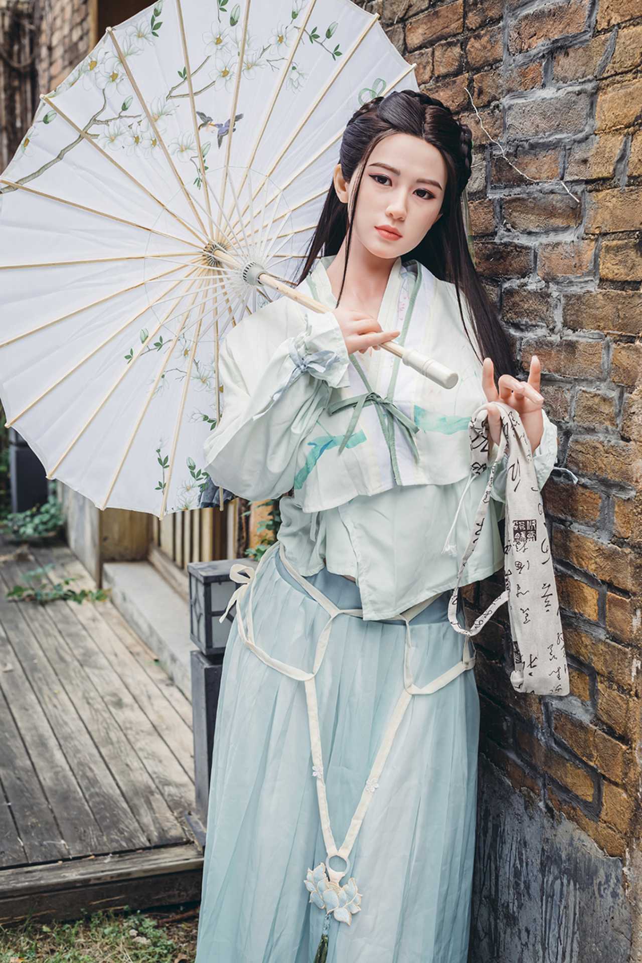 Starpery Sex Doll Amarante: Sexy Brunette Asian Woman in Traditional Dress Anmodolls Starpery