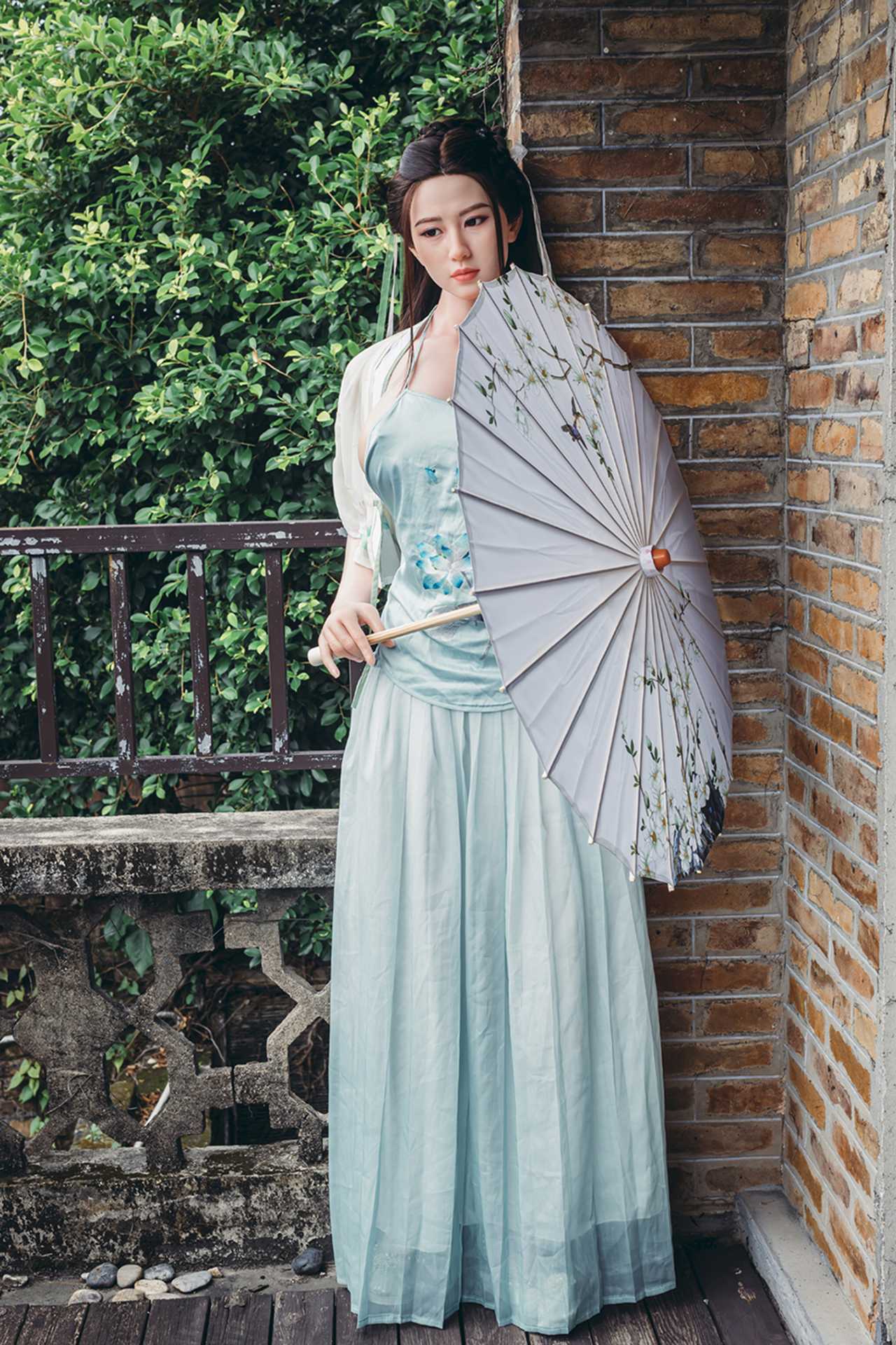 Starpery Sex Doll Amarante: Sexy Brunette Asian Woman in Traditional Dress Anmodolls Starpery