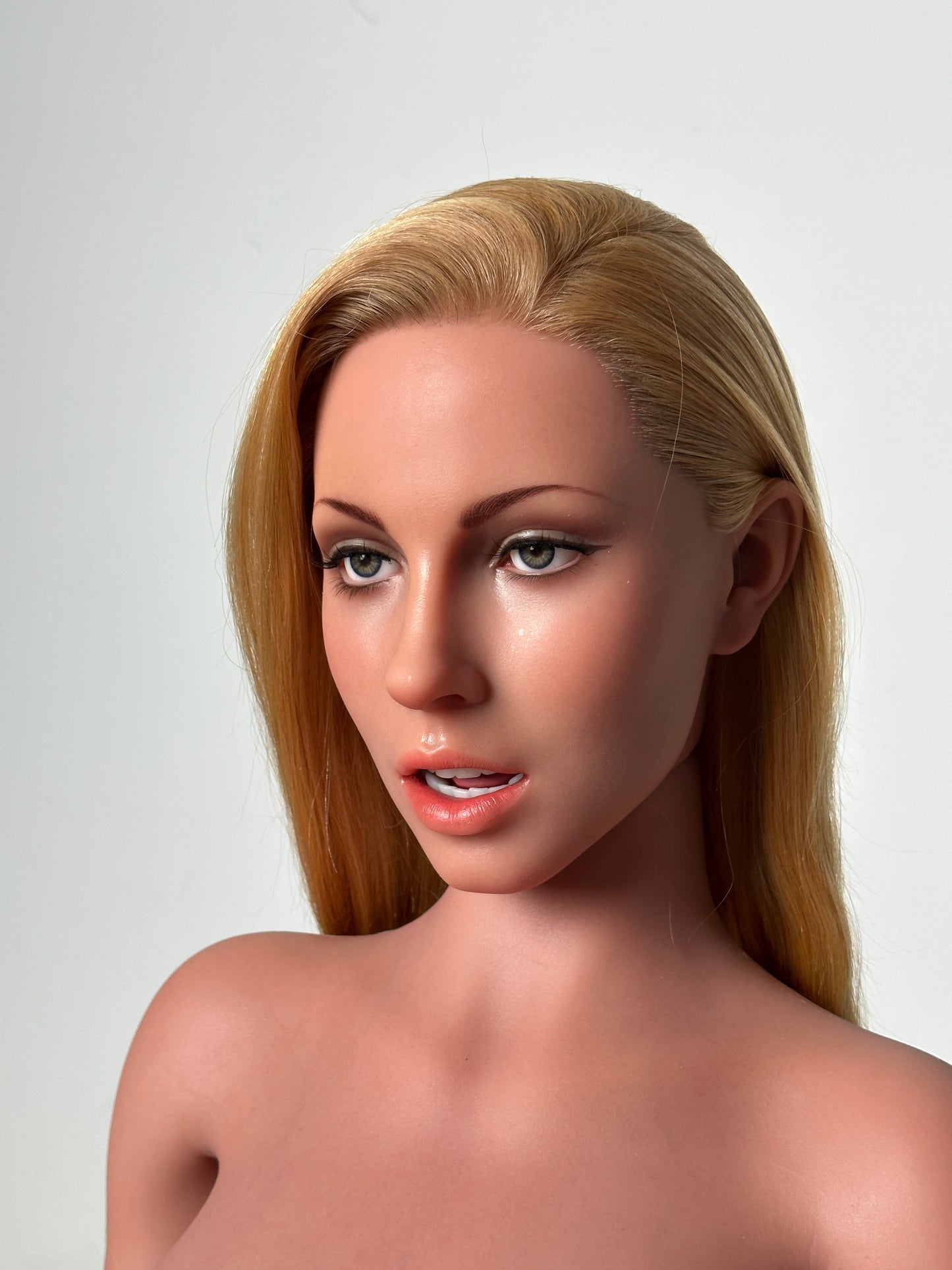 Image of zelex-zx166k-head-zxe203_2, a high-quality and realistic sex doll by Anmodolls Zelex