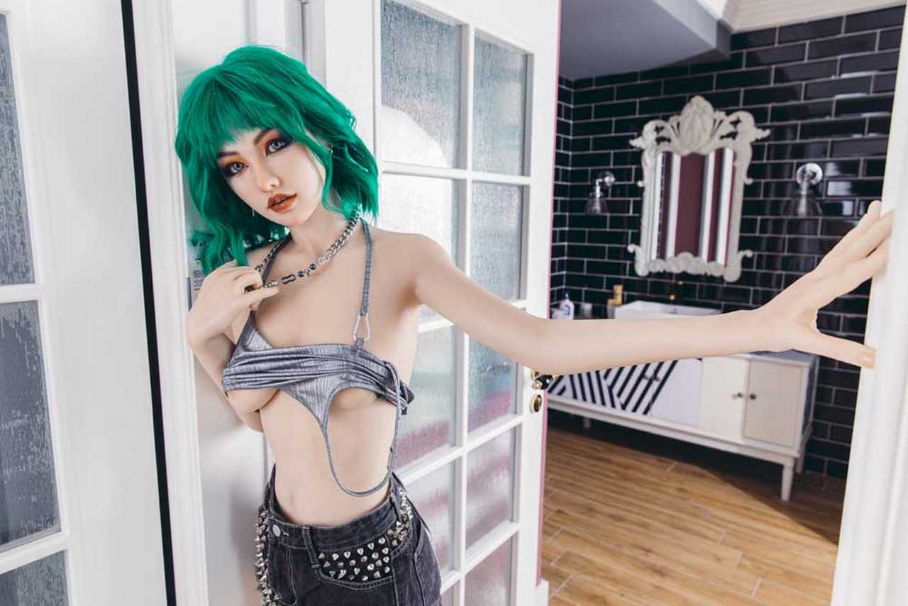 Doris, the C Cup Small Breasted Sex Doll from Starpery Anmodolls Starpery