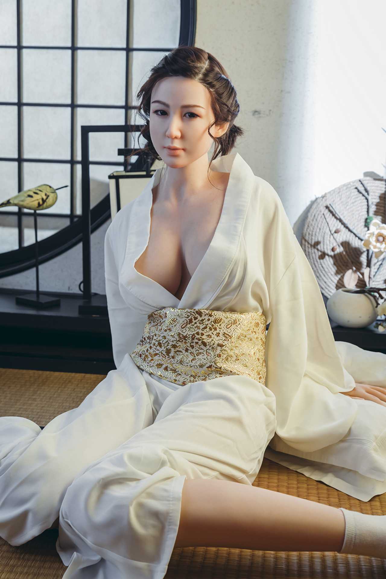 Starpery Sex Doll Manon: 172cm F-Cup Japanese Queen with Silicone Body Anmodolls Starpery