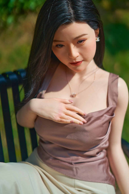 Jerry - Sexy Silicon Asian  Sex Doll Play in the park